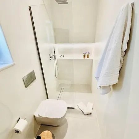 Yannis Boutique Cycladic House Villa