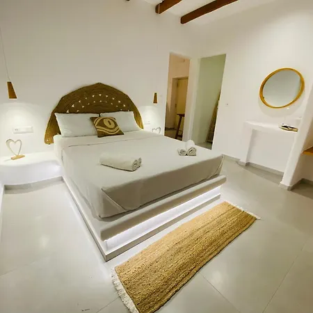 Yannis Boutique Cycladic House